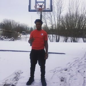 Meet your Posher, Emir